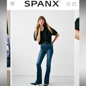 SPANXshape™ EveryWear
Flare Jeans Authentic Blue Large